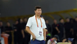 Áp Lực Lớn Đối Với HLV Kim Sang-sik Trước Trận Giao Hữu Với Manchester United