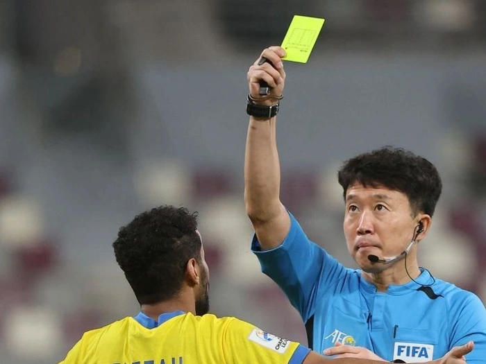 Lý do thuê trọng tài FIFA nước ngoài